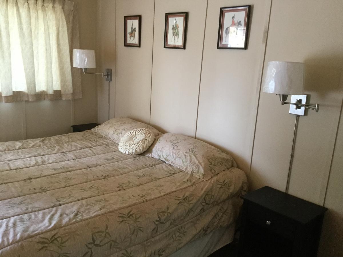 The Cedars Motel プリンストン エクステリア 写真